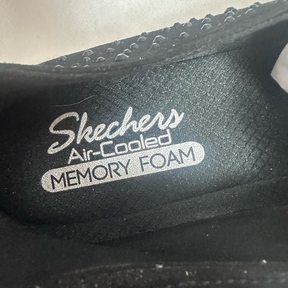Skechers air cooled memory foam black slip on shoes with rhinestones size 8.5 - Picture 8 of 10